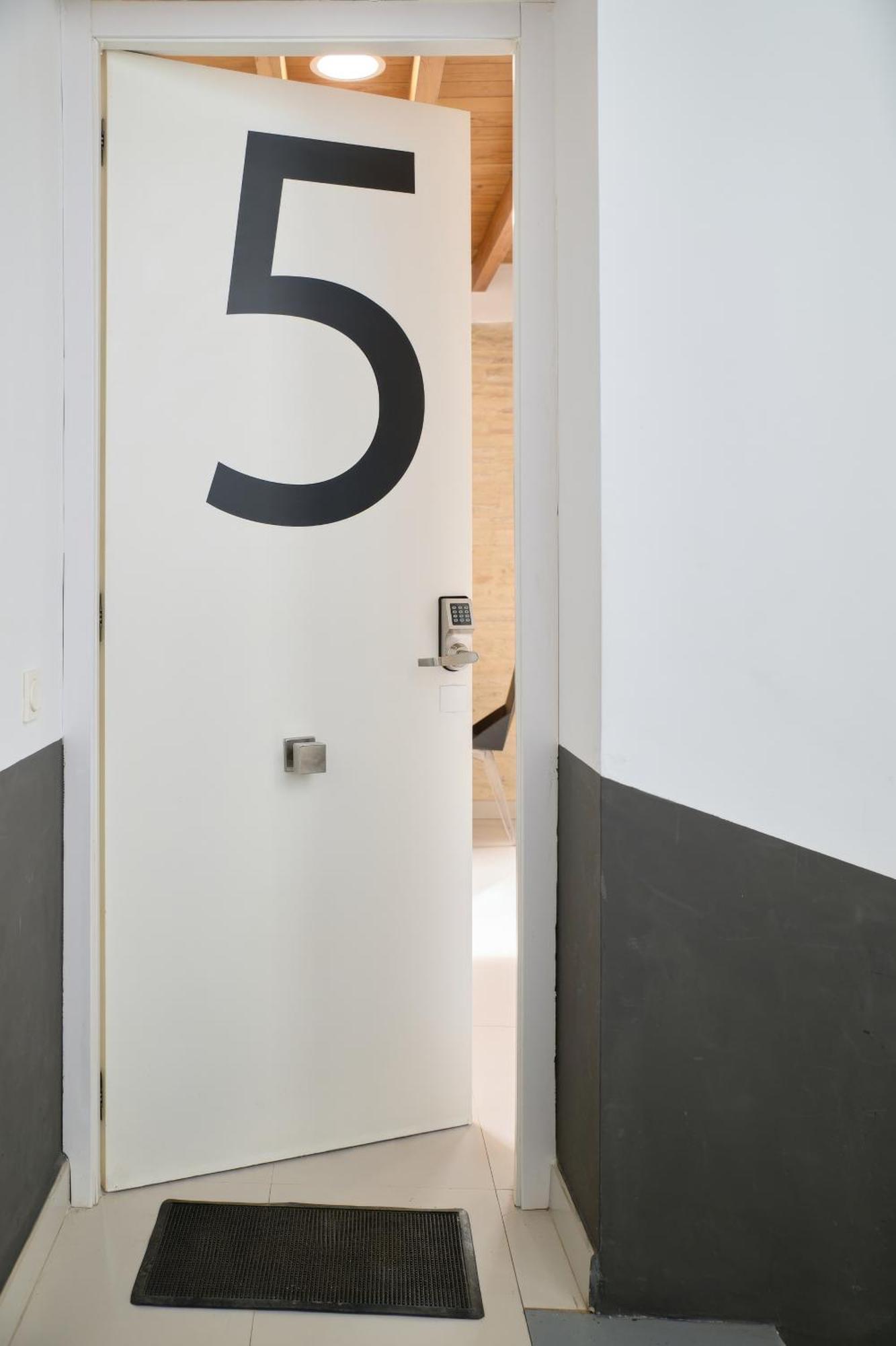 Apartamento Soleado En Plaza Del Carmen Valencia Exteriör bild